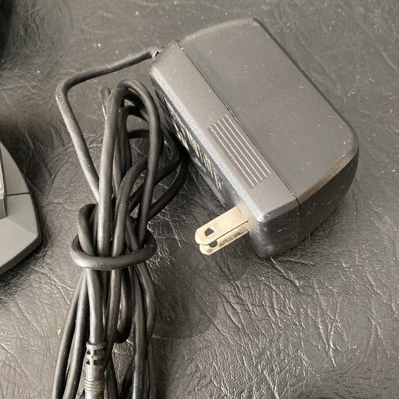 Four palm stations to charge your palm pilot - Picture 4 of 8